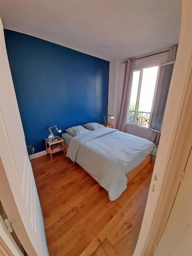 Tres Beau 2P Avec Vaste Sejour Ensoleille - A 50 M Du Metro Du Marche Et De La Mairie Apartment Clichy Exterior foto